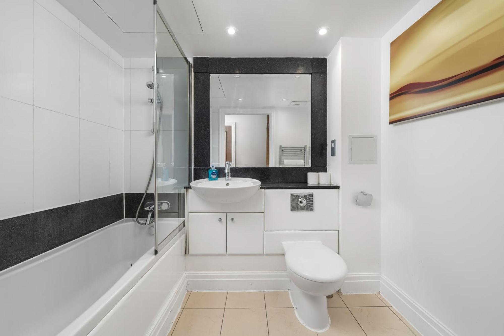 Modern Paddington Station 2 Bedroom Apartment ロンドン エクステリア 写真
